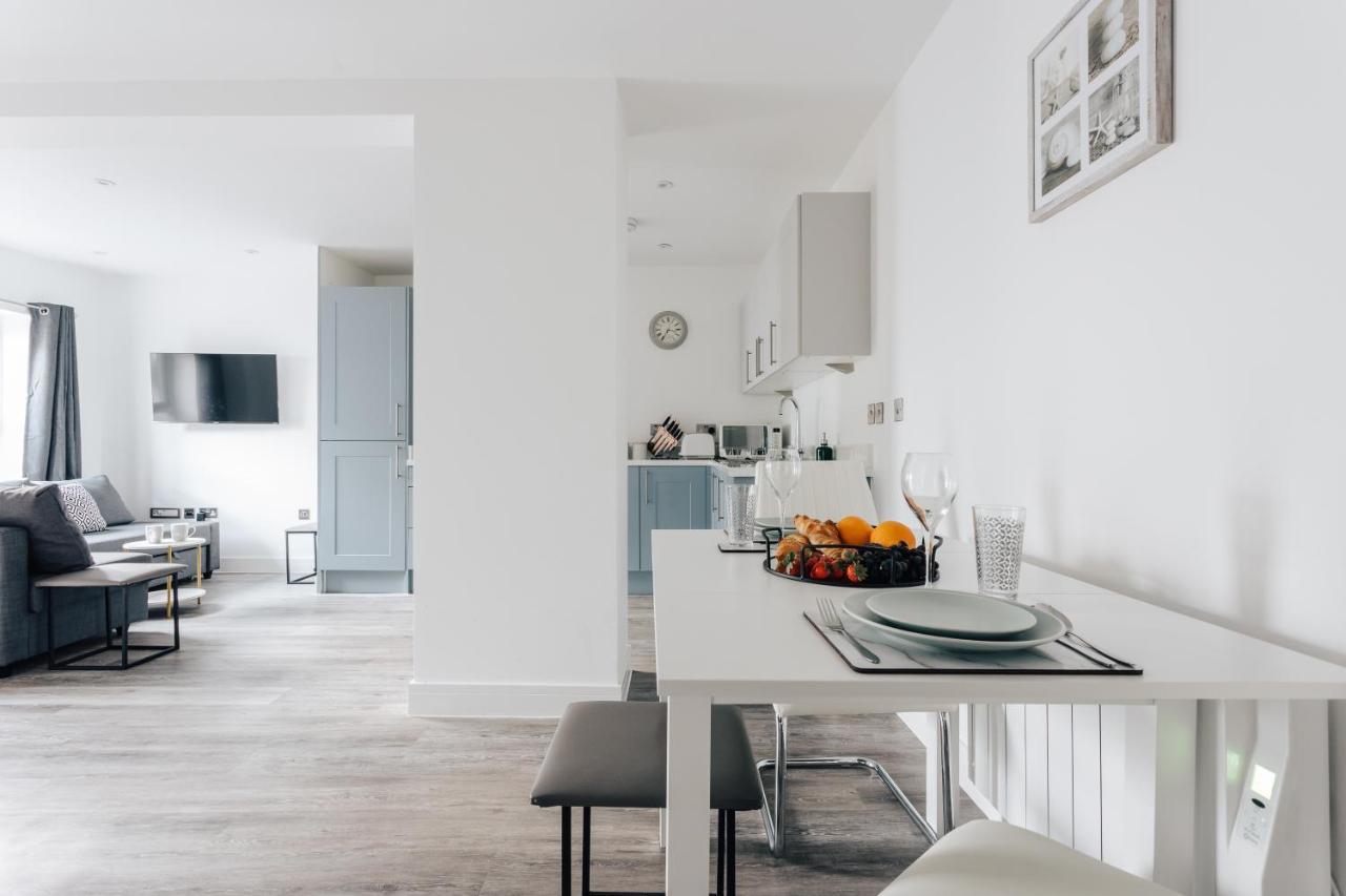 Contemporary Two Bedroom Duplex - Secluded Residence With Parking In A Prime Central Location Борнмут Экстерьер фото